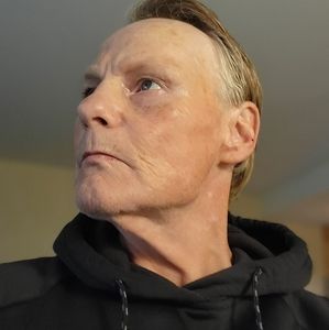 Meet your Posher, Lloyd